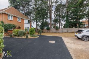 Photo 21- click for photo gallery